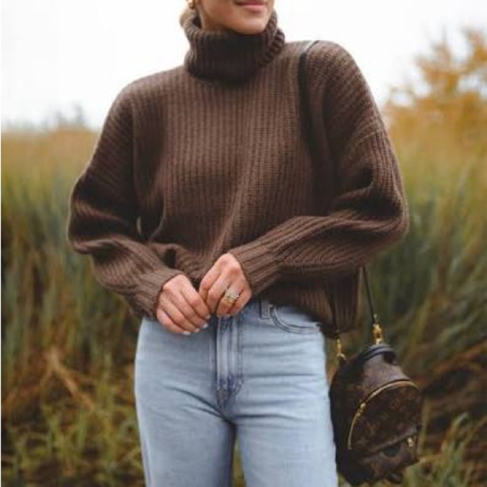 Splendid x Cella Jane Cashblend Turtleneck Sweater carmel color Sz M